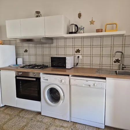 Casa Naldina アパート