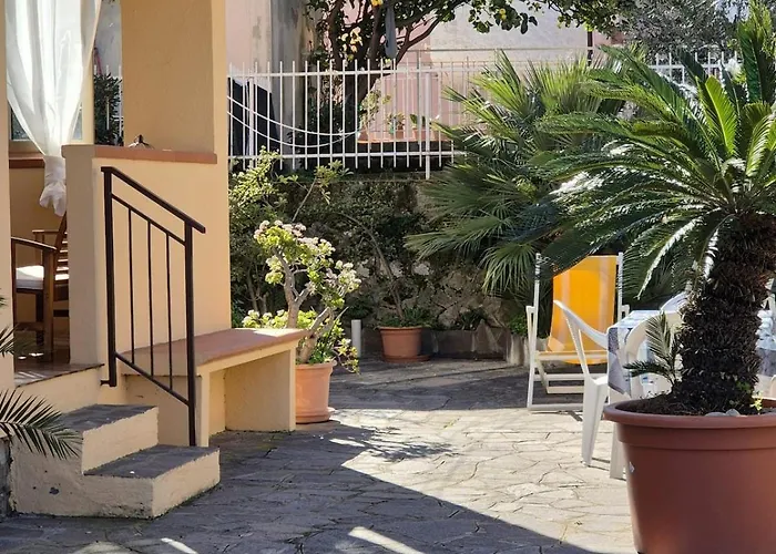 Casa Naldina アパート マルチャーナ・マリーナ